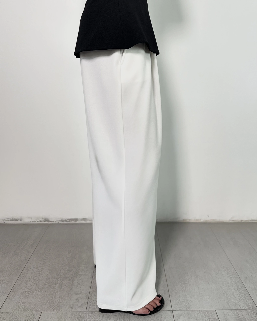 Eleganckie spodnie Wide Leg - obrazek 9